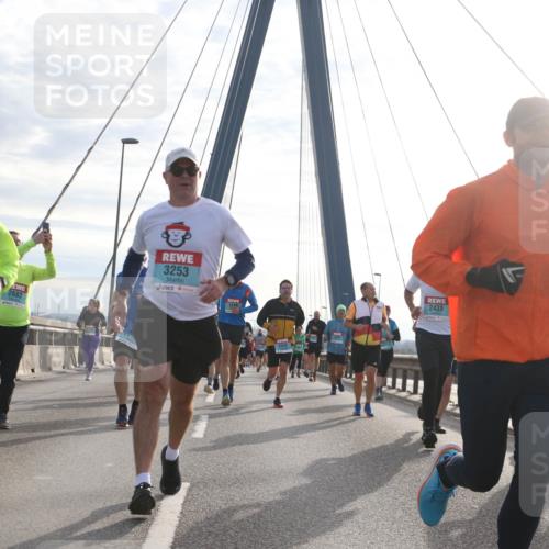 03.10.2024 - Köhlbrandbrückenlauf Jannik Wohlers http://msf.ph/oto/7253950 03.10.2024 09:27:58 Position 1 2683, 3253, 18, 2433 meine-sportfotos.de