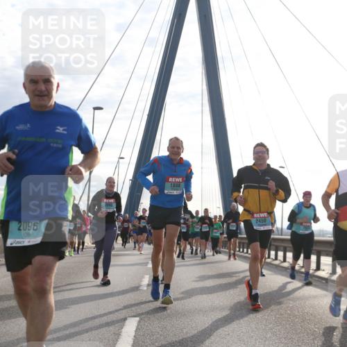 03.10.2024 - Köhlbrandbrückenlauf Jannik Wohlers http://msf.ph/oto/7254116 03.10.2024 09:28:00 Position 1 1200, 2096, 2095, 1888, 2450 meine-sportfotos.de