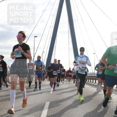 03.10.2024 - Köhlbrandbrückenlauf Jannik Wohlers http://msf.ph/oto/7254497 03.10.2024 09:28:08 Position 1 1706, 2764, 2835, 1830, 2286, 3694 meine-sportfotos.de