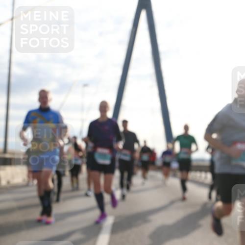 03.10.2024 - Köhlbrandbrückenlauf Jannik Wohlers http://msf.ph/oto/7254648 03.10.2024 09:28:09 Position 1  meine-sportfotos.de