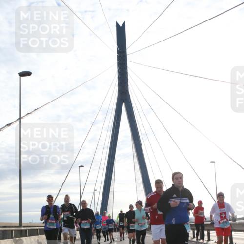 03.10.2024 - Köhlbrandbrückenlauf Jannik Wohlers http://msf.ph/oto/7256125 03.10.2024 09:28:17 Position 1  meine-sportfotos.de