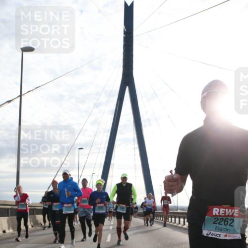 03.10.2024 - Köhlbrandbrückenlauf Jannik Wohlers http://msf.ph/oto/7256714 03.10.2024 09:28:21 Position 1 2048, 1725, 2121, 1699, 2262 meine-sportfotos.de