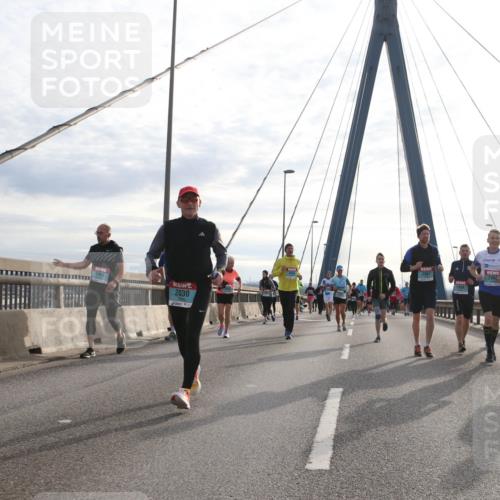 03.10.2024 - Köhlbrandbrückenlauf Jannik Wohlers http://msf.ph/oto/7256972 03.10.2024 09:28:24 Position 1 2030, 2494, 1673 meine-sportfotos.de