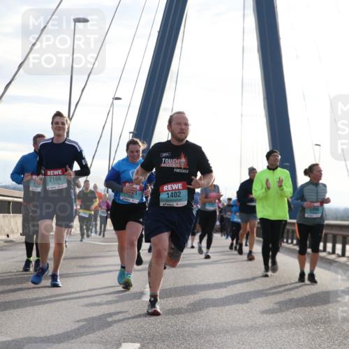 03.10.2024 - Köhlbrandbrückenlauf Jannik Wohlers http://msf.ph/oto/7260858 03.10.2024 09:28:56 Position 1 2075, 2166, 2014, 1402, 2498, 1863 meine-sportfotos.de