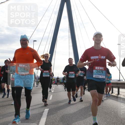 03.10.2024 - Köhlbrandbrückenlauf Jannik Wohlers http://msf.ph/oto/7261652 03.10.2024 09:29:12 Position 1 2193, 1291, 2392, 1290, 10, 3, 2479, 2354 meine-sportfotos.de