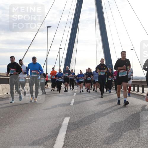 03.10.2024 - Köhlbrandbrückenlauf Jannik Wohlers http://msf.ph/oto/7264230 03.10.2024 09:29:55 Position 1 2549, 1549, 2655, 2163, 1295 meine-sportfotos.de