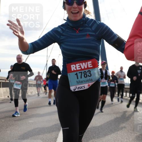 03.10.2024 - Köhlbrandbrückenlauf Jannik Wohlers http://msf.ph/oto/7264566 03.10.2024 09:30:04 Position 1 275, 2377, 1309, 1783 meine-sportfotos.de