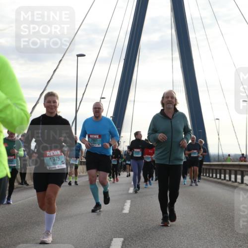 03.10.2024 - Köhlbrandbrückenlauf Jannik Wohlers http://msf.ph/oto/7274820 03.10.2024 09:31:55 Position 1 2505, 2668, 1975, 2081, 3132 meine-sportfotos.de