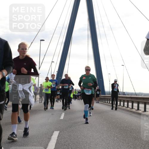 03.10.2024 - Köhlbrandbrückenlauf Jannik Wohlers http://msf.ph/oto/7286416 03.10.2024 09:33:08 Position 1 2274, 2619, 2260 meine-sportfotos.de