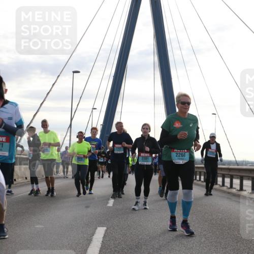 03.10.2024 - Köhlbrandbrückenlauf Jannik Wohlers http://msf.ph/oto/7286857 03.10.2024 09:33:09 Position 1 3321, 2619, 3707, 2201, 2260, 1175 meine-sportfotos.de