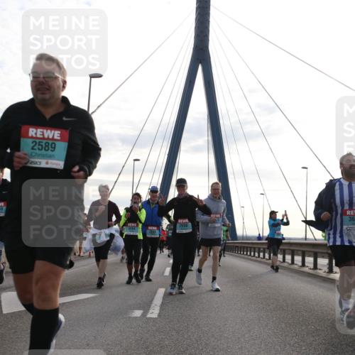 03.10.2024 - Köhlbrandbrückenlauf Jannik Wohlers http://msf.ph/oto/7298861 03.10.2024 09:35:02 Position 1 3668, 3669, 2589, 2698, 3064, 2296, 3683, 2113 meine-sportfotos.de