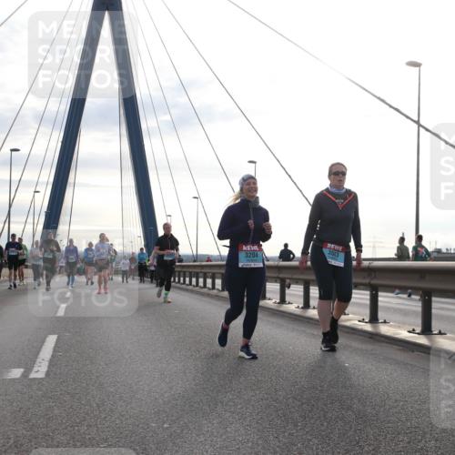 03.10.2024 - Köhlbrandbrückenlauf Jannik Wohlers http://msf.ph/oto/7304585 03.10.2024 09:36:49 Position 1 3204, 2940, 3083 meine-sportfotos.de