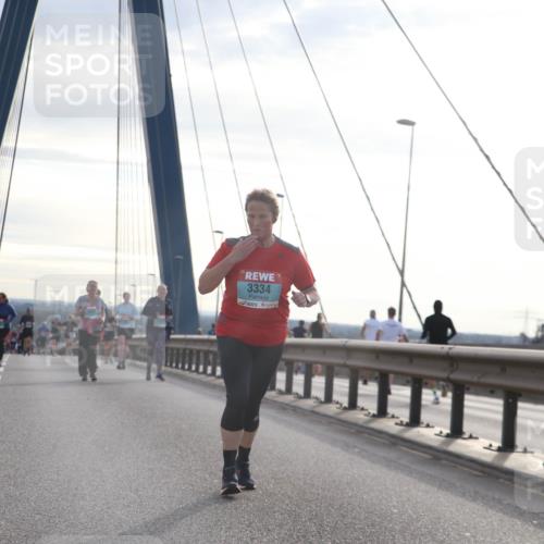 03.10.2024 - Köhlbrandbrückenlauf Jannik Wohlers http://msf.ph/oto/7306063 03.10.2024 09:37:53 Position 1 3334 meine-sportfotos.de