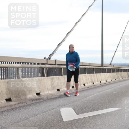 03.10.2024 - Köhlbrandbrückenlauf Jannik Wohlers http://msf.ph/oto/7309615 03.10.2024 09:40:48 Position 1 340 meine-sportfotos.de