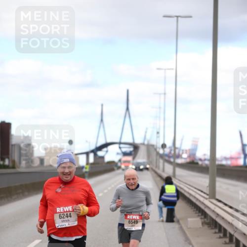 03.10.2024 - Köhlbrandbrückenlauf Jannik Wohlers http://msf.ph/oto/7333899 03.10.2024 13:22:06 Position 3 6244, 6549 meine-sportfotos.de