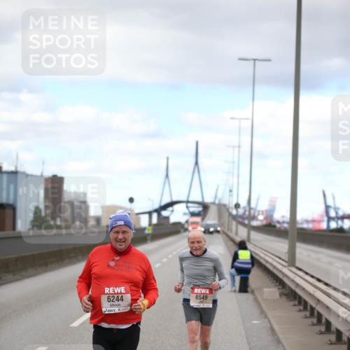 03.10.2024 - Köhlbrandbrückenlauf Jannik Wohlers http://msf.ph/oto/7333900 03.10.2024 13:22:06 Position 3 6244, 6549 meine-sportfotos.de