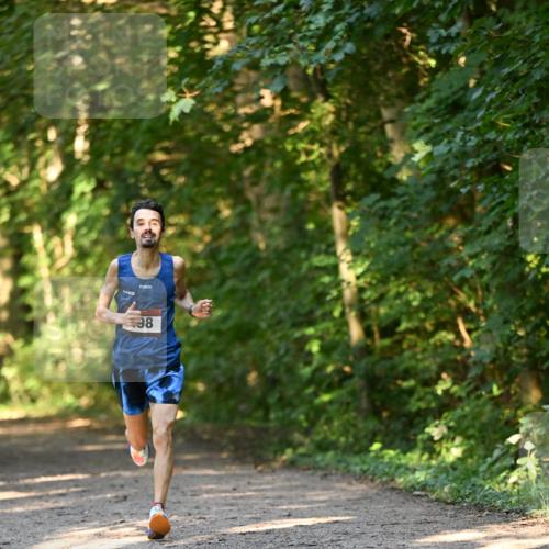 06.10.2024 - Bramfelder Halbmarathon 2024 Dr. Thomas Lammeyer http://msf.ph/oto/7333911 06.10.2024 09:47:01 Laufen 98 meine-sportfotos.de