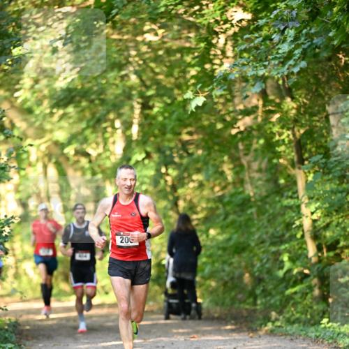 06.10.2024 - Bramfelder Halbmarathon 2024 Dr. Thomas Lammeyer http://msf.ph/oto/7333934 06.10.2024 09:47:43 Laufen 20 meine-sportfotos.de
