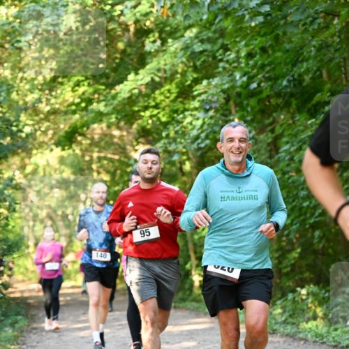 06.10.2024 - Bramfelder Halbmarathon 2024 Dr. Thomas Lammeyer http://msf.ph/oto/7335174 06.10.2024 09:54:17 Laufen 140, 95 meine-sportfotos.de