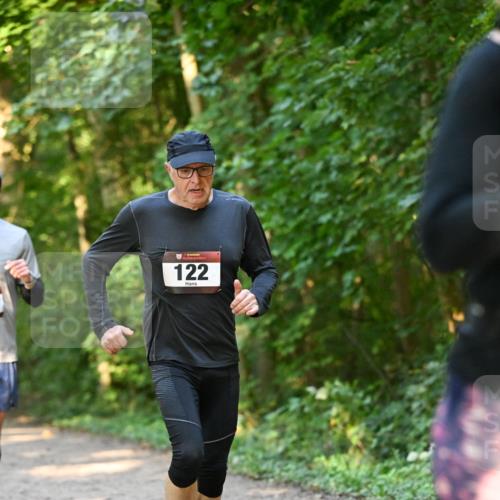 06.10.2024 - Bramfelder Halbmarathon 2024 Dr. Thomas Lammeyer http://msf.ph/oto/7335369 06.10.2024 09:55:04 Laufen 122 meine-sportfotos.de