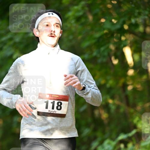 06.10.2024 - Bramfelder Halbmarathon 2024 Dr. Thomas Lammeyer http://msf.ph/oto/7335584 06.10.2024 09:56:00 Laufen 33, 118 meine-sportfotos.de