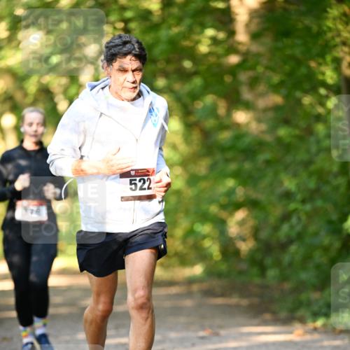 06.10.2024 - Bramfelder Halbmarathon 2024 Dr. Thomas Lammeyer http://msf.ph/oto/7335623 06.10.2024 09:56:46 Laufen 979, 522 meine-sportfotos.de