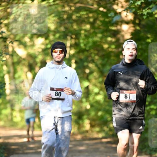 06.10.2024 - Bramfelder Halbmarathon 2024 Dr. Thomas Lammeyer http://msf.ph/oto/7335865 06.10.2024 10:00:03 Laufen 80, 81 meine-sportfotos.de
