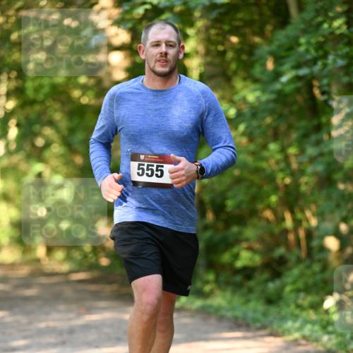 06.10.2024 - Bramfelder Halbmarathon 2024 Dr. Thomas Lammeyer http://msf.ph/oto/7335933 06.10.2024 10:00:46 Laufen 555 meine-sportfotos.de