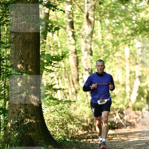 06.10.2024 - Bramfelder Halbmarathon 2024 Dr. Thomas Lammeyer http://msf.ph/oto/7336152 06.10.2024 10:10:11 Laufen 408 meine-sportfotos.de