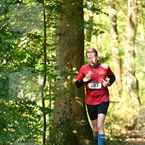 06.10.2024 - Bramfelder Halbmarathon 2024 Dr. Thomas Lammeyer http://msf.ph/oto/7336236 06.10.2024 10:11:37 Laufen 387 meine-sportfotos.de