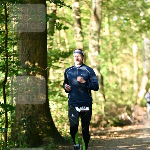 06.10.2024 - Bramfelder Halbmarathon 2024 Dr. Thomas Lammeyer http://msf.ph/oto/7336285 06.10.2024 10:11:56 Laufen 6, 418 meine-sportfotos.de
