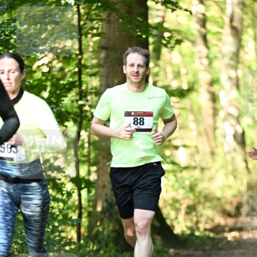 06.10.2024 - Bramfelder Halbmarathon 2024 Dr. Thomas Lammeyer http://msf.ph/oto/7336441 06.10.2024 10:13:52 Laufen 563, 88 meine-sportfotos.de