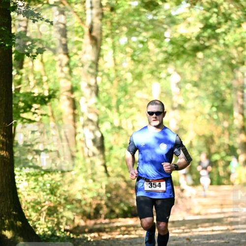 06.10.2024 - Bramfelder Halbmarathon 2024 Dr. Thomas Lammeyer http://msf.ph/oto/7336459 06.10.2024 10:13:58 Laufen 354 meine-sportfotos.de