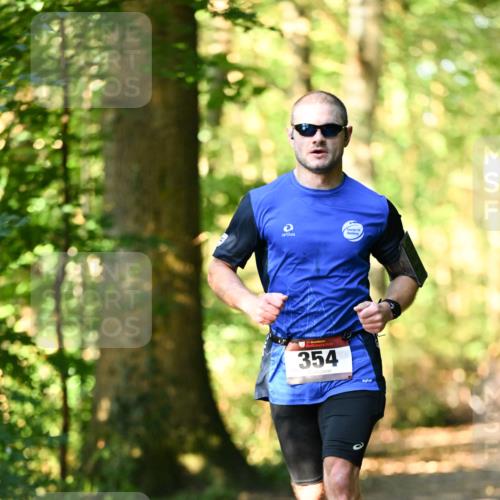 06.10.2024 - Bramfelder Halbmarathon 2024 Dr. Thomas Lammeyer http://msf.ph/oto/7336474 06.10.2024 10:14:00 Laufen 354 meine-sportfotos.de