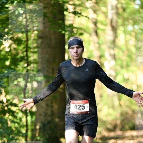 06.10.2024 - Bramfelder Halbmarathon 2024 Dr. Thomas Lammeyer http://msf.ph/oto/7336488 06.10.2024 10:14:18 Laufen 425 meine-sportfotos.de