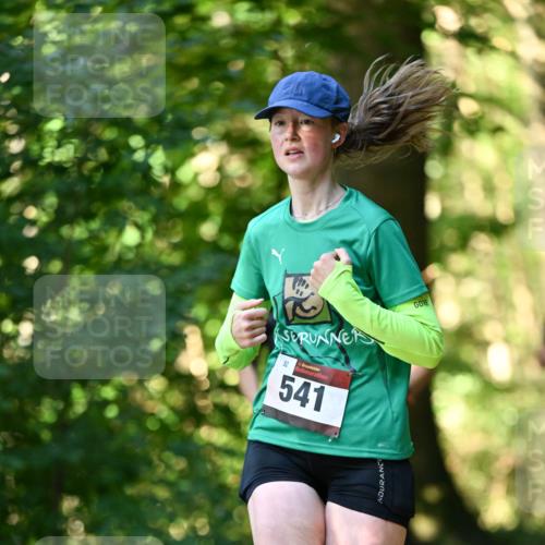 06.10.2024 - Bramfelder Halbmarathon 2024 Dr. Thomas Lammeyer http://msf.ph/oto/7336531 06.10.2024 10:14:30 Laufen 92, 541 meine-sportfotos.de