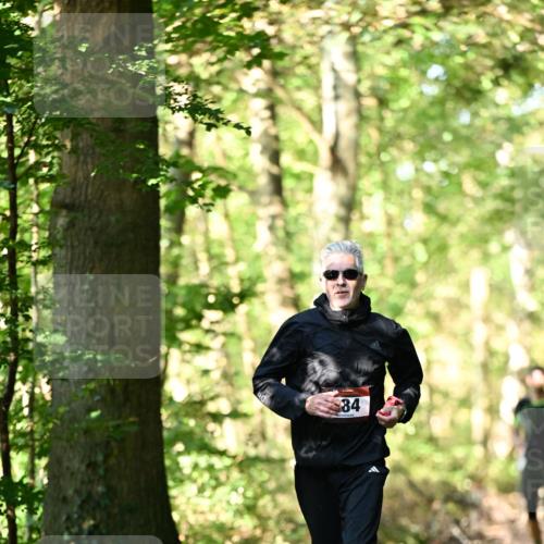 06.10.2024 - Bramfelder Halbmarathon 2024 Dr. Thomas Lammeyer http://msf.ph/oto/7336881 06.10.2024 10:17:39 Laufen 84 meine-sportfotos.de