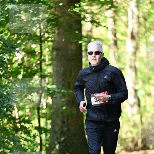 06.10.2024 - Bramfelder Halbmarathon 2024 Dr. Thomas Lammeyer http://msf.ph/oto/7336889 06.10.2024 10:17:40 Laufen 3 meine-sportfotos.de