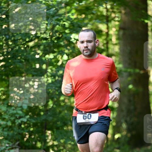 06.10.2024 - Bramfelder Halbmarathon 2024 Dr. Thomas Lammeyer http://msf.ph/oto/7336965 06.10.2024 10:18:22 Laufen 60 meine-sportfotos.de