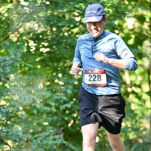 06.10.2024 - Bramfelder Halbmarathon 2024 Dr. Thomas Lammeyer http://msf.ph/oto/7337191 06.10.2024 10:20:10 Laufen 50, 16, 30, 228 meine-sportfotos.de
