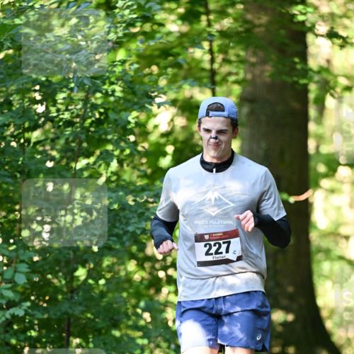 06.10.2024 - Bramfelder Halbmarathon 2024 Dr. Thomas Lammeyer http://msf.ph/oto/7337252 06.10.2024 10:20:31 Laufen 227, 2 meine-sportfotos.de