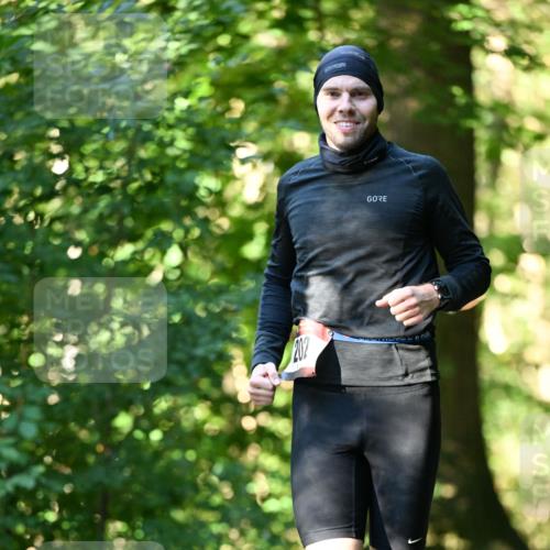 06.10.2024 - Bramfelder Halbmarathon 2024 Dr. Thomas Lammeyer http://msf.ph/oto/7337410 06.10.2024 10:21:12 Laufen 202 meine-sportfotos.de
