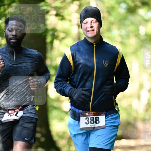 06.10.2024 - Bramfelder Halbmarathon 2024 Dr. Thomas Lammeyer http://msf.ph/oto/7337459 06.10.2024 10:21:24 Laufen 388 meine-sportfotos.de