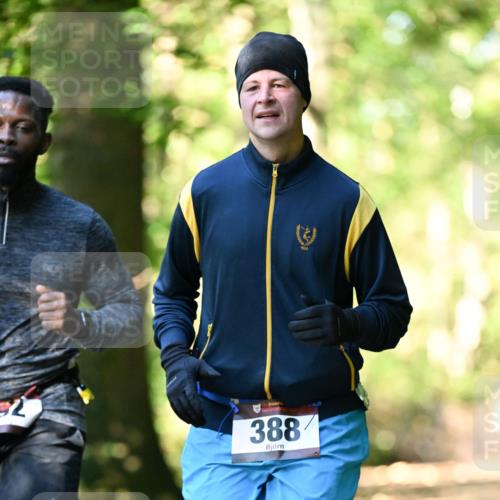 06.10.2024 - Bramfelder Halbmarathon 2024 Dr. Thomas Lammeyer http://msf.ph/oto/7337460 06.10.2024 10:21:24 Laufen 2, 388 meine-sportfotos.de