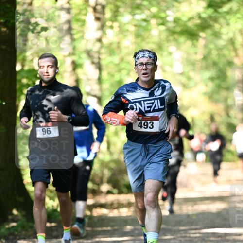 06.10.2024 - Bramfelder Halbmarathon 2024 Dr. Thomas Lammeyer http://msf.ph/oto/7338221 06.10.2024 10:25:58 Laufen 96, 493 meine-sportfotos.de