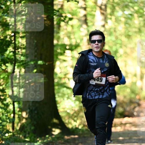 06.10.2024 - Bramfelder Halbmarathon 2024 Dr. Thomas Lammeyer http://msf.ph/oto/7338345 06.10.2024 10:26:30 Laufen 449, 115 meine-sportfotos.de
