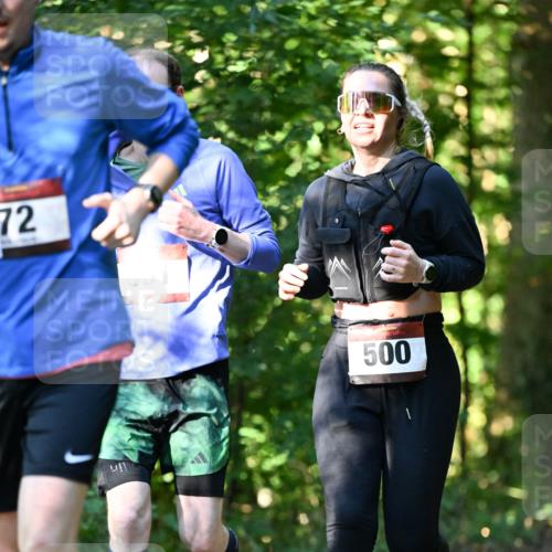 06.10.2024 - Bramfelder Halbmarathon 2024 Dr. Thomas Lammeyer http://msf.ph/oto/7338625 06.10.2024 10:28:00 Laufen 72, 500 meine-sportfotos.de