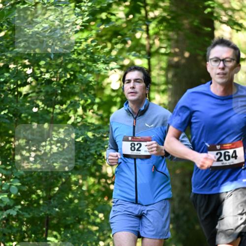 06.10.2024 - Bramfelder Halbmarathon 2024 Dr. Thomas Lammeyer http://msf.ph/oto/7338640 06.10.2024 10:28:10 Laufen 82, 82, 99, 264 meine-sportfotos.de