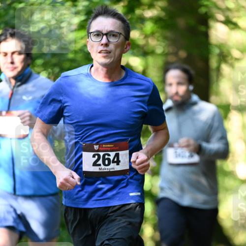 06.10.2024 - Bramfelder Halbmarathon 2024 Dr. Thomas Lammeyer http://msf.ph/oto/7338644 06.10.2024 10:28:11 Laufen 33, 264 meine-sportfotos.de