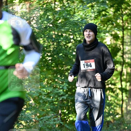 06.10.2024 - Bramfelder Halbmarathon 2024 Dr. Thomas Lammeyer http://msf.ph/oto/7338672 06.10.2024 10:28:18 Laufen 14, 194 meine-sportfotos.de